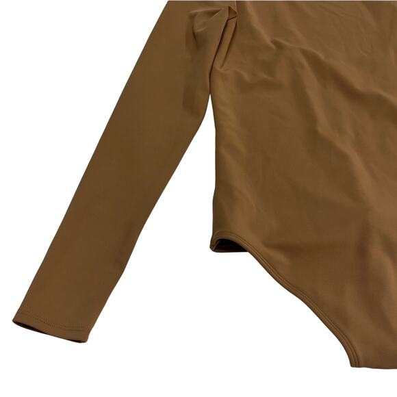 M2-60 EXPRESS Women's Body Contour Low Back Bodysuit Tan XS - Picture 4 of 8